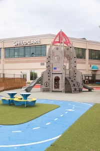 Learning Paths Academy Central Park - Playground track and spaceship